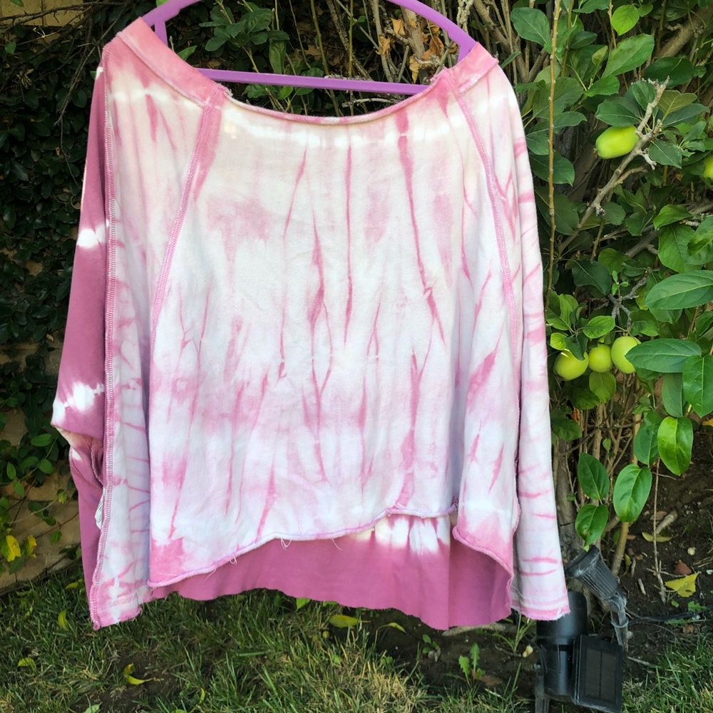 FREE PEOPLE PINK TIE DYE REVERSE SWEATSHIRT